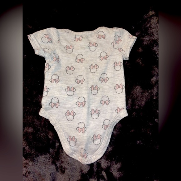 Disney baby Minnie Mouse short sleeve onesies - Picture 4 of 6